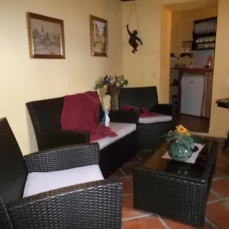 Monasterio De San Antonio - Rustikales Mit Kleiner Innenhofterrasse - A27872