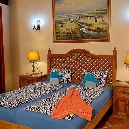 Monasterio De San Antonio - Rustikales Mit Kleiner Innenhofterrasse Appartement